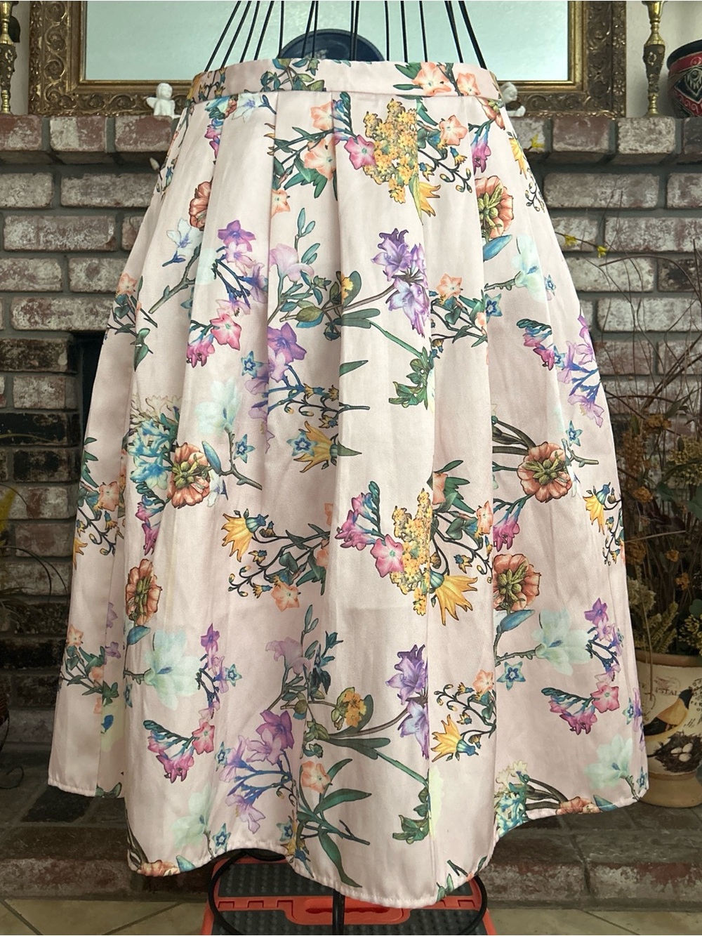 Jealous Tomato Women’s Pink Multicolor Floral Pleated Skirt Sz M
